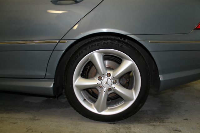 Mercedes-Benz C-Class 2005 photo 2