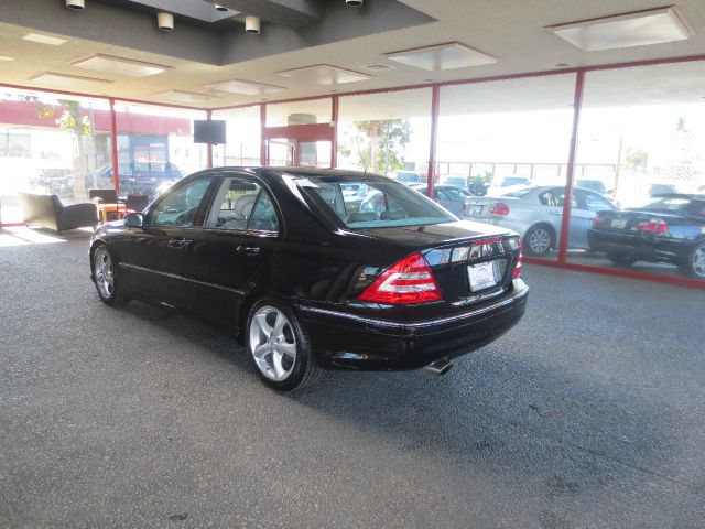 Mercedes-Benz C-Class 2005 photo 4