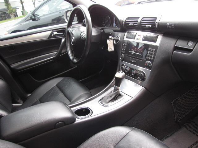 Mercedes-Benz C-Class 2005 photo 16