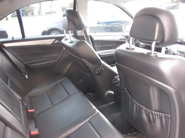 Mercedes-Benz C-Class 2005 photo 18