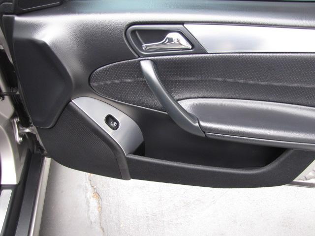 Mercedes-Benz C-Class 2005 photo 5