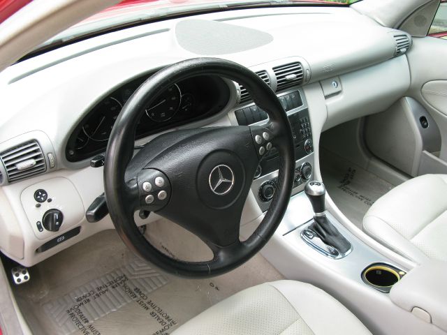 Mercedes-Benz C-Class 2005 photo 7