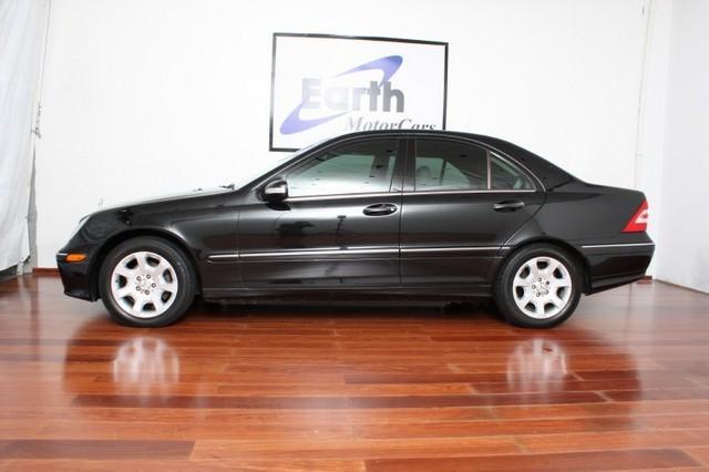 Mercedes-Benz C-Class 2005 photo 1