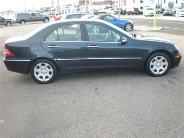 Mercedes-Benz C-Class 2005 photo 4