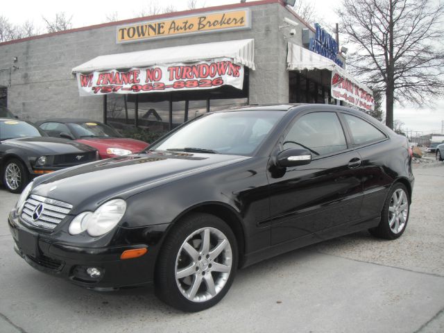 Mercedes-Benz C-Class 2005 photo 4