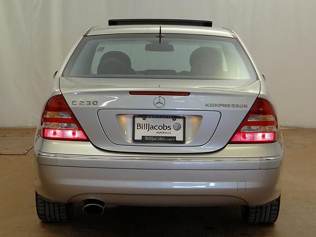 Mercedes-Benz C-Class 2005 photo 4