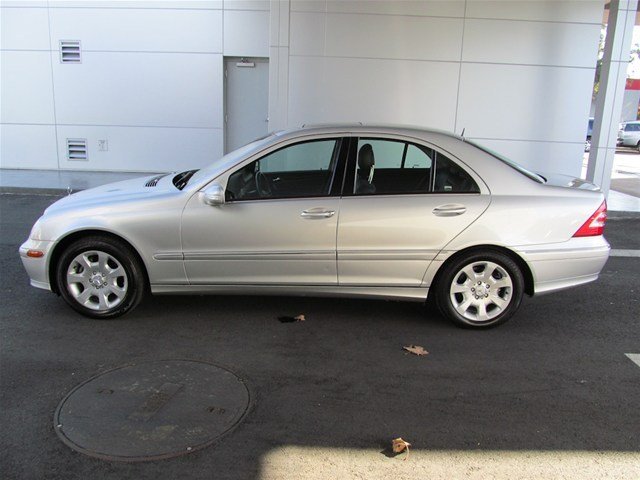 Mercedes-Benz C-Class 2005 photo 1