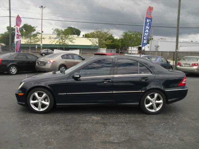 Mercedes-Benz C-Class 2005 photo 10