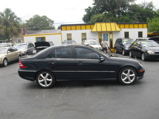 Mercedes-Benz C-Class 2005 photo 12