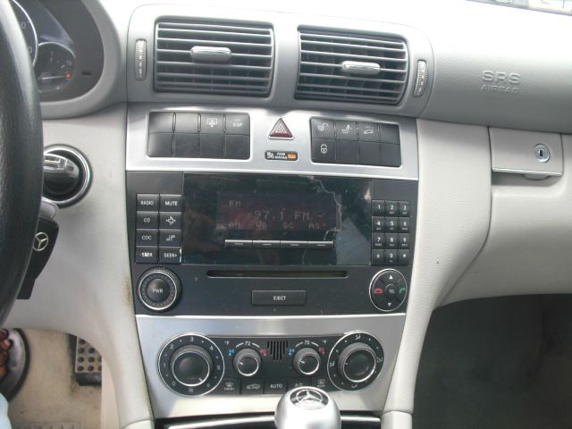 Mercedes-Benz C-Class 2005 photo 6