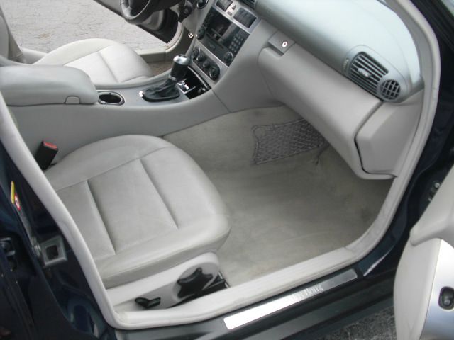 Mercedes-Benz C-Class 2005 photo 9