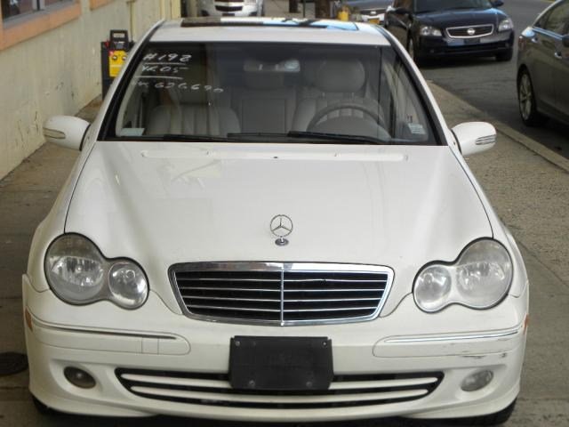 Mercedes-Benz C-Class 2005 photo 1