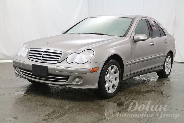 Mercedes-Benz C-Class 2005 photo 1