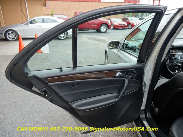 Mercedes-Benz C-Class 2005 photo 32