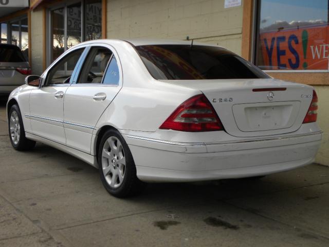 Mercedes-Benz C-Class 2005 photo 5