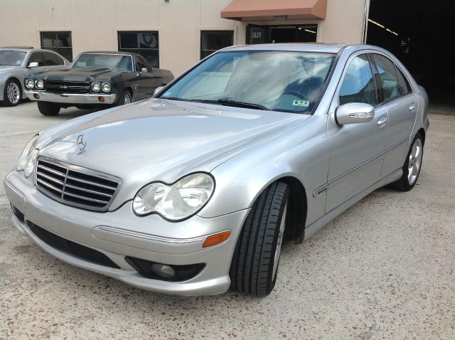 Mercedes-Benz C-Class 2005 photo 4