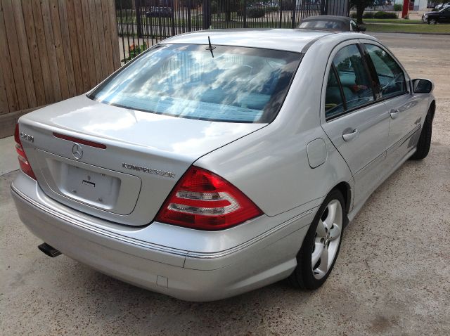 Mercedes-Benz C-Class 2005 photo 7