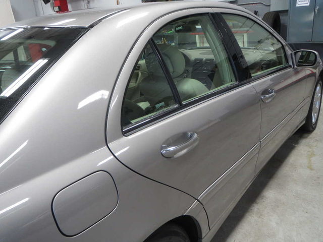Mercedes-Benz C-Class 2005 photo 4