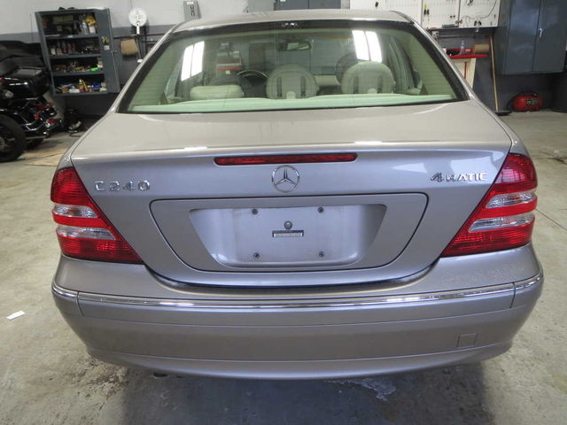 Mercedes-Benz C-Class 2005 photo 5