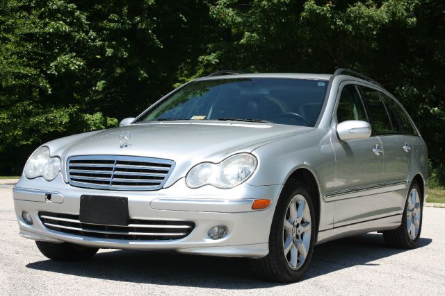Mercedes-Benz C-Class 2005 photo 1