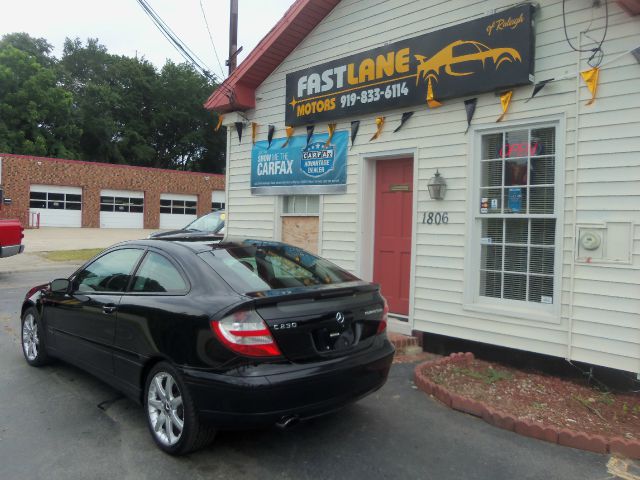 Mercedes-Benz C-Class 1994 Toyota DX Coupe