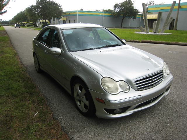 Mercedes-Benz C-Class 2005 photo 1