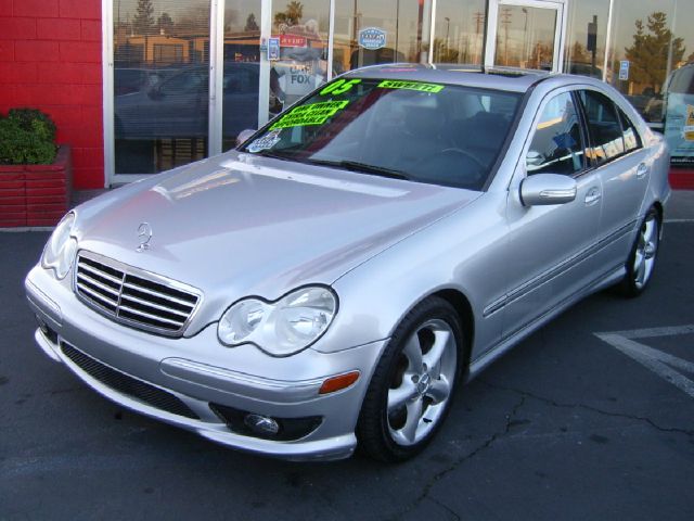 Mercedes-Benz C-Class 2005 photo 3