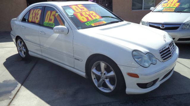 Mercedes-Benz C-Class 2005 photo 1