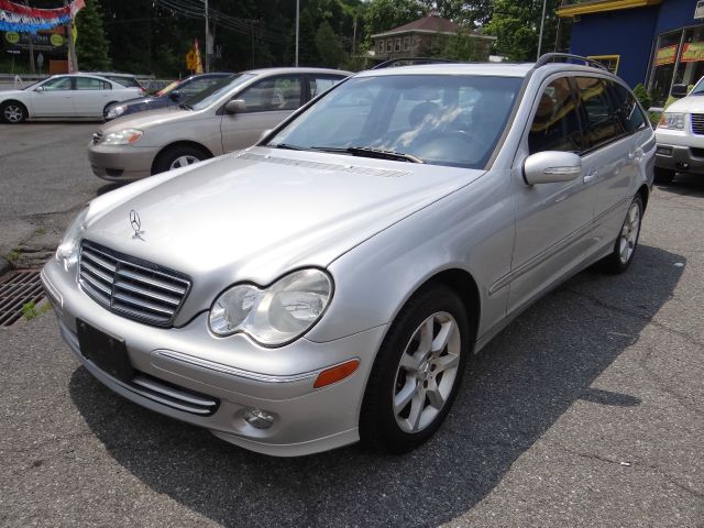 Mercedes-Benz C-Class 2005 photo 1