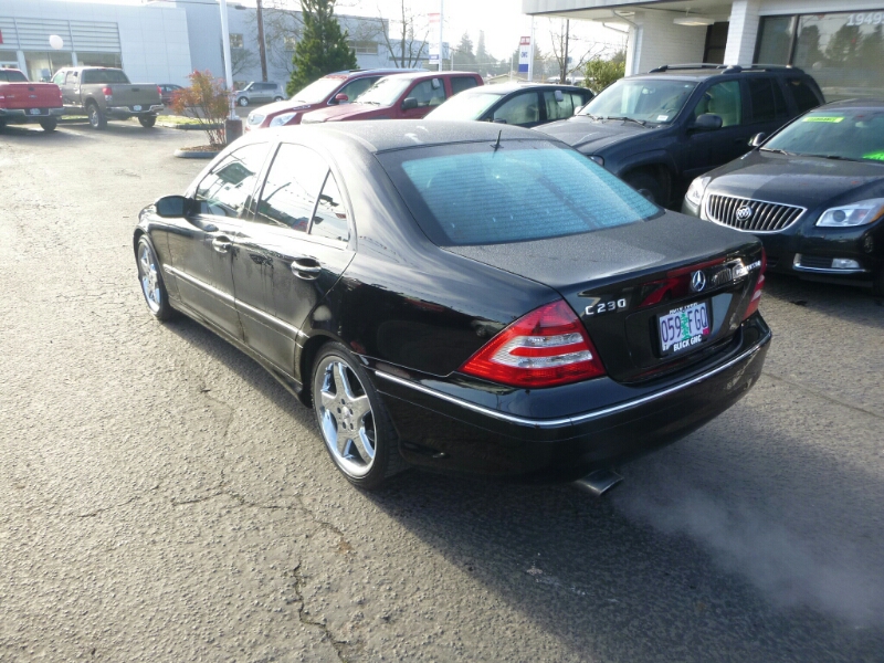 Mercedes-Benz C-Class 2005 photo 2
