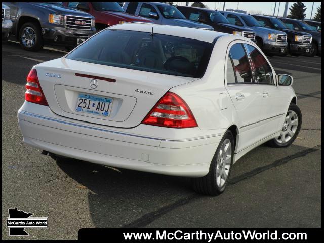 Mercedes-Benz C-Class 2005 photo 3
