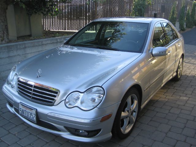 Mercedes-Benz C-Class 5DR 4WD CREW CA Sedan