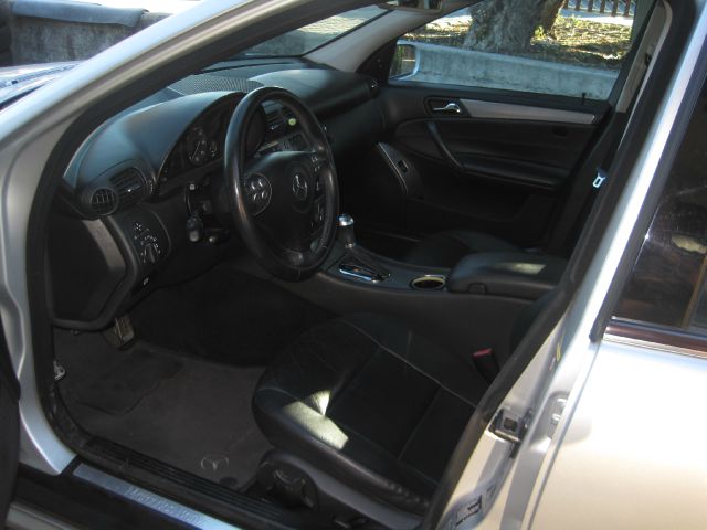 Mercedes-Benz C-Class 2005 photo 4