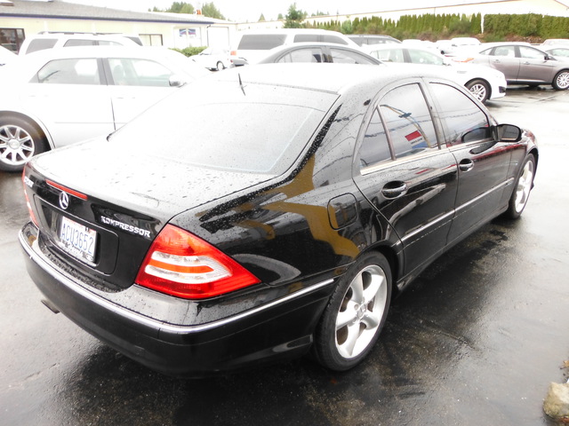 Mercedes-Benz C-Class 2005 photo 4