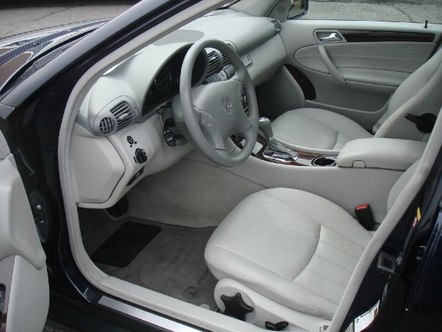 Mercedes-Benz C-Class 2006 photo 1