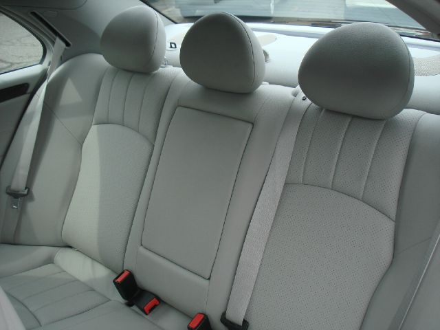 Mercedes-Benz C-Class 2006 photo 3