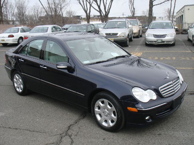 Mercedes-Benz C-Class 2006 photo 6