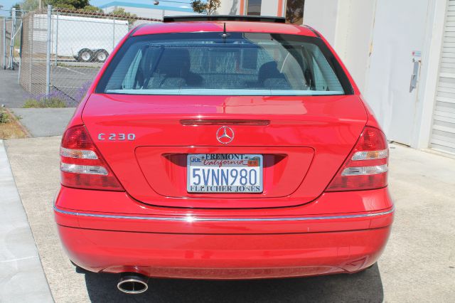 Mercedes-Benz C-Class 2006 photo 4