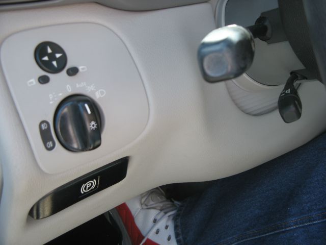 Mercedes-Benz C-Class 2006 photo 12