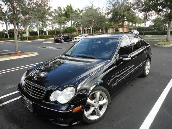 Mercedes-Benz C-Class 2006 photo 3