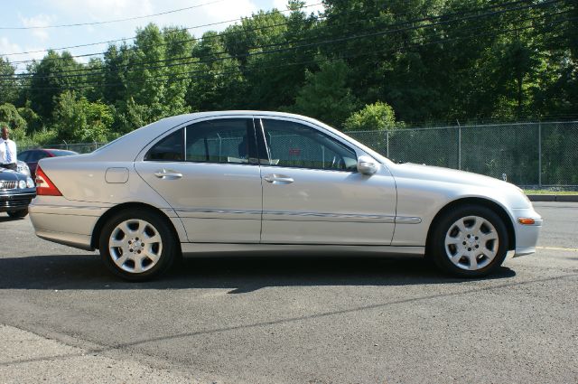 Mercedes-Benz C-Class 2006 photo 1