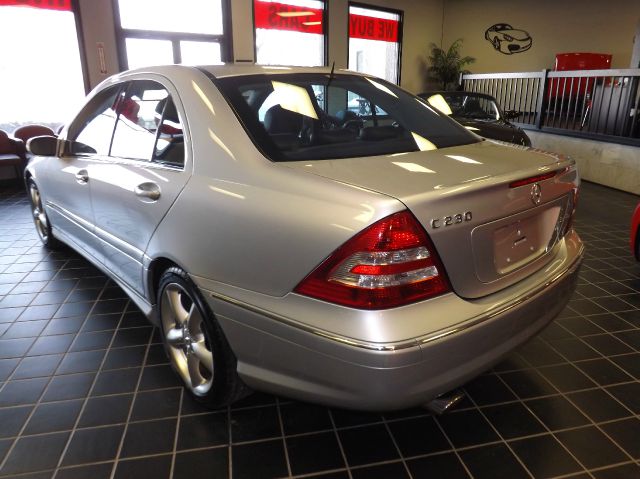 Mercedes-Benz C-Class 2006 photo 1