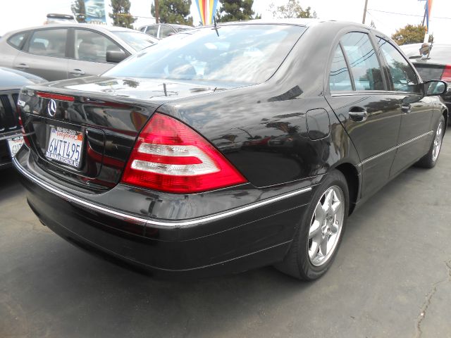 Mercedes-Benz C-Class 2006 photo 4