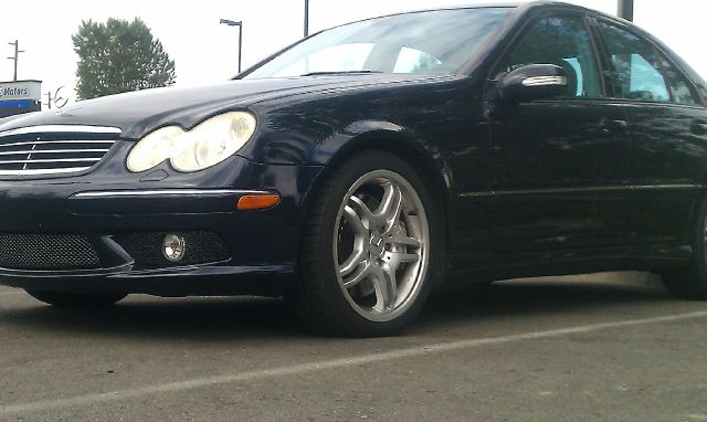 Mercedes-Benz C-Class 2006 photo 2