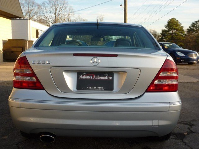 Mercedes-Benz C-Class 2006 photo 3