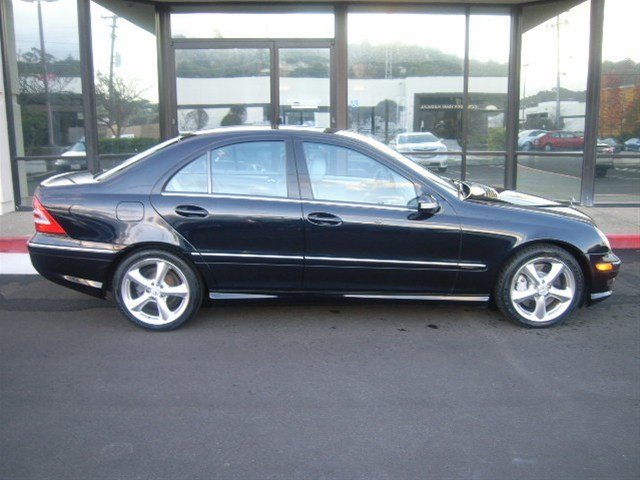 Mercedes-Benz C-Class 2006 photo 5