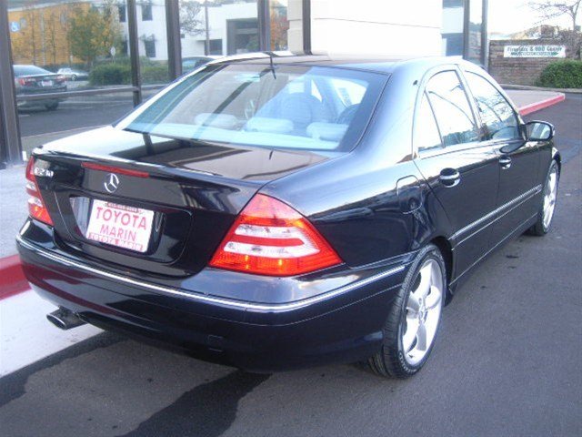 Mercedes-Benz C-Class 2006 photo 4