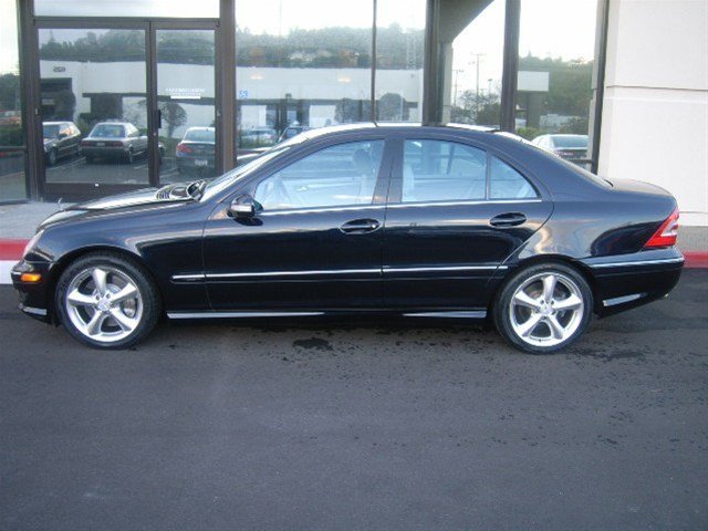 Mercedes-Benz C-Class 2006 photo 1