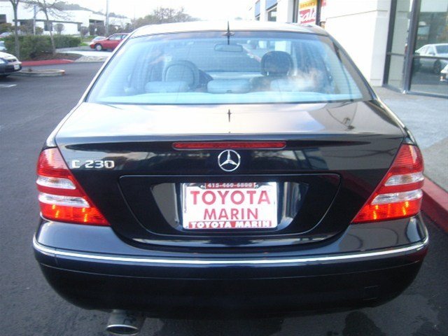 Mercedes-Benz C-Class 2006 photo 3
