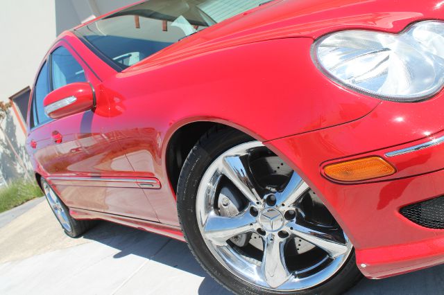 Mercedes-Benz C-Class 2006 photo 8